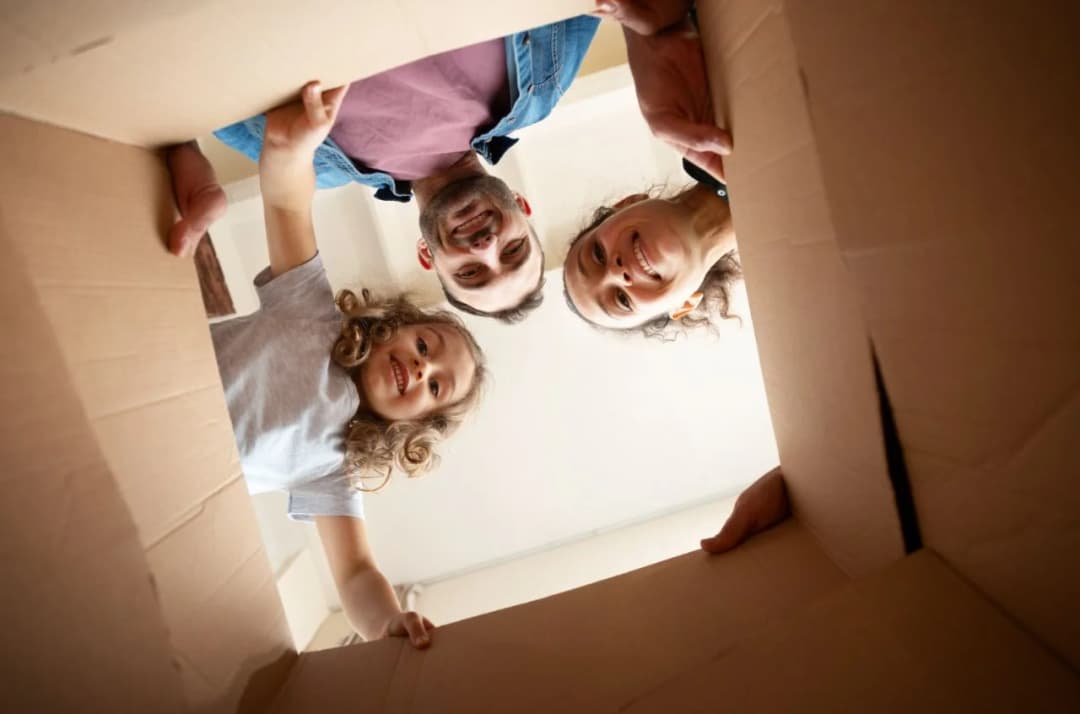 Cómo preparar a los niños para una mudanza: guía completa para padres